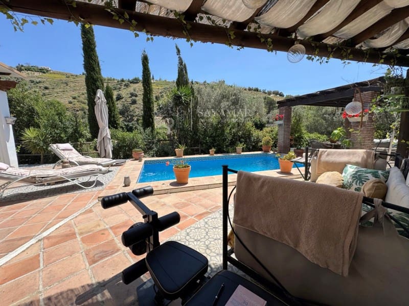 3 bedroom Villa for sale in Archez - € 395,000 (Ref: 8937644)