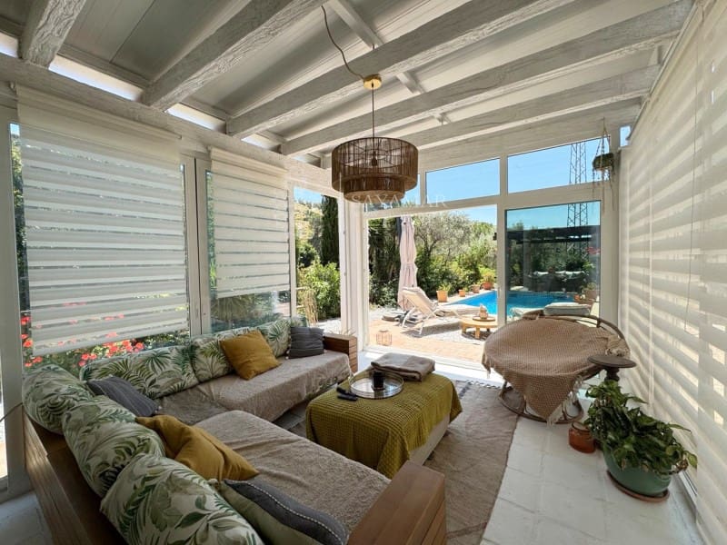 3 bedroom Villa for sale in Archez - € 395,000 (Ref: 8937644)