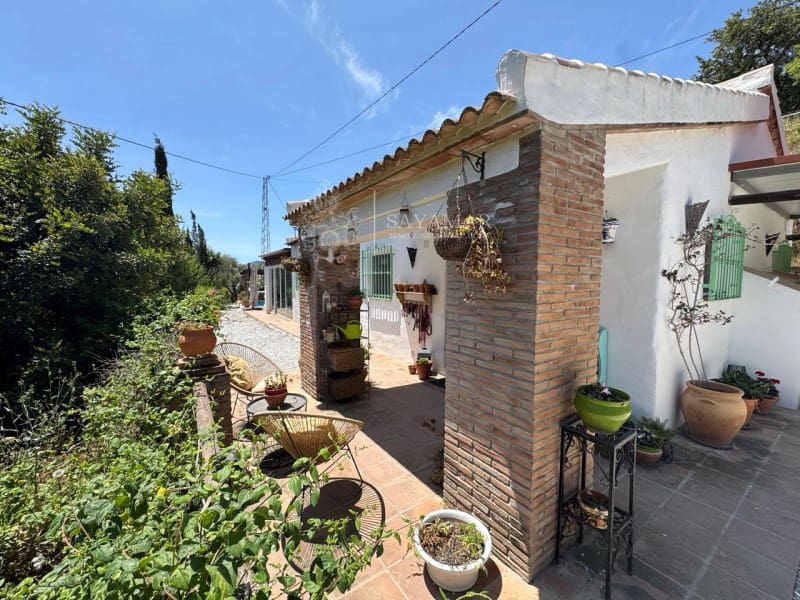 3 bedroom Villa for sale in Archez - € 395,000 (Ref: 8937644)