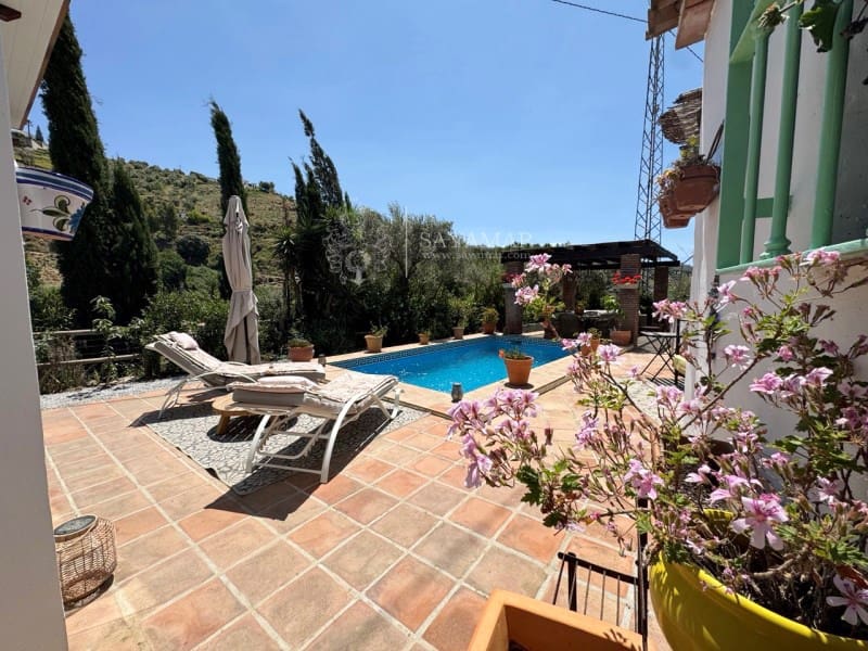 3 bedroom Villa for sale in Archez - € 395,000 (Ref: 8937644)