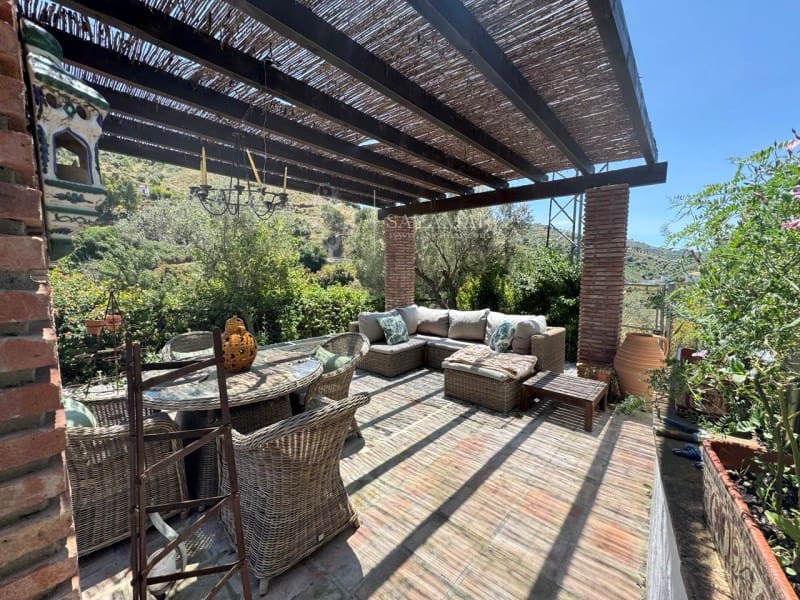 3 bedroom Villa for sale in Archez - € 395,000 (Ref: 8937644)