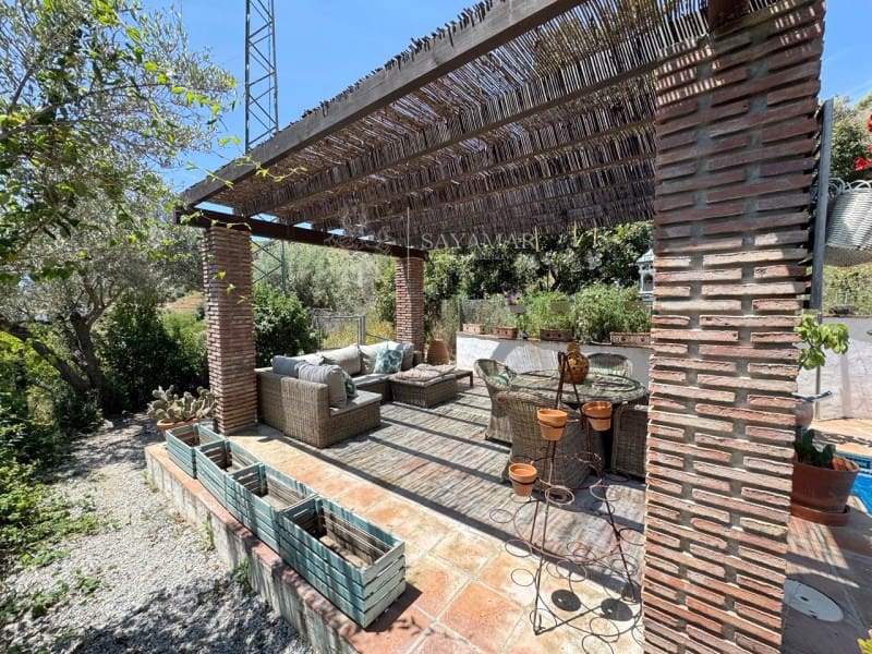 3 bedroom Villa for sale in Archez - € 395,000 (Ref: 8937644)