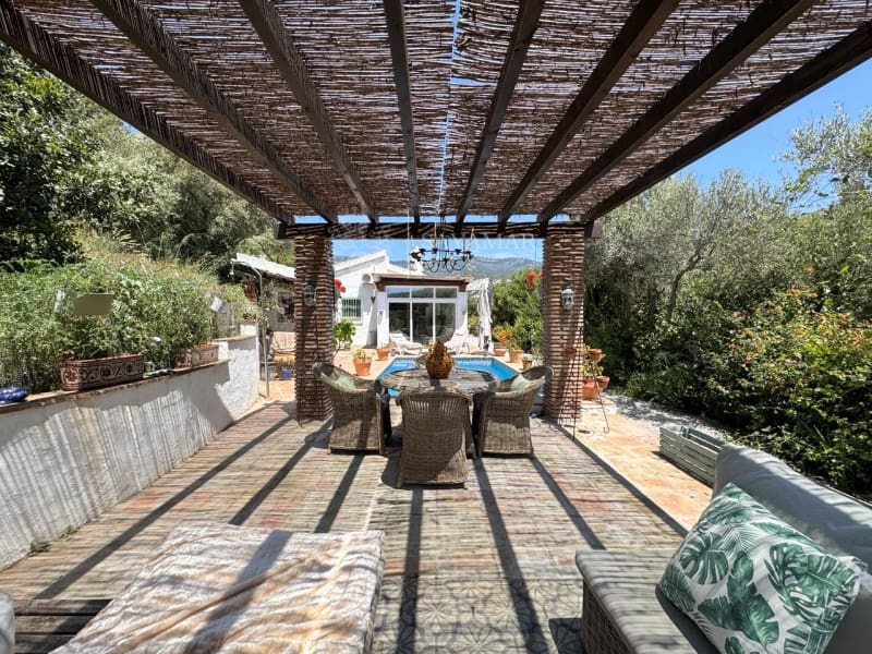 3 bedroom Villa for sale in Archez - € 395,000 (Ref: 8937644)