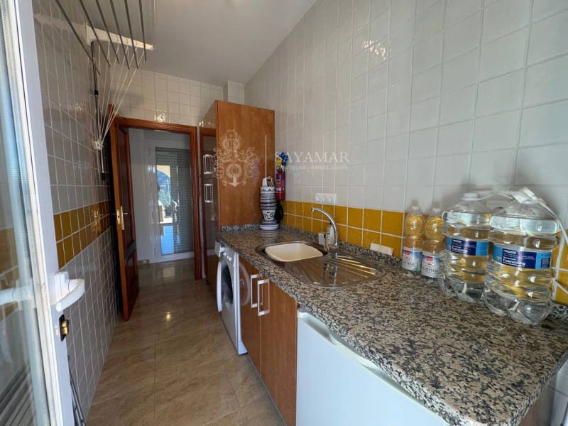 3 sypialnia Willa na sprzedaż w Sayalonga - 595 000 € (Ref: 8940087)