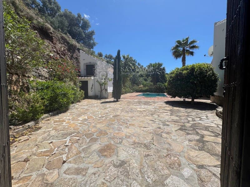 3 sypialnia Willa na sprzedaż w Sayalonga z basenem - 495 000 € (Ref: 8940538)