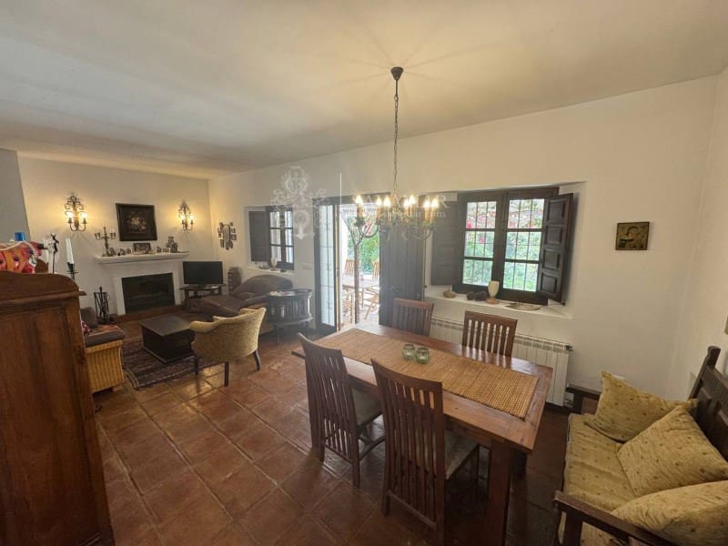 3 sypialnia Willa na sprzedaż w Sayalonga z basenem - 495 000 € (Ref: 8940538)