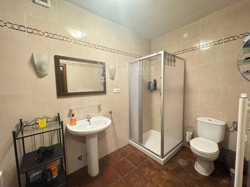 3 sypialnia Willa na sprzedaż w Sayalonga z basenem - 495 000 € (Ref: 8940538)