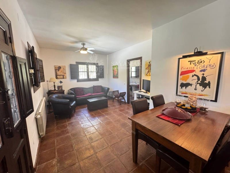 3 sypialnia Willa na sprzedaż w Sayalonga z basenem - 495 000 € (Ref: 8940538)