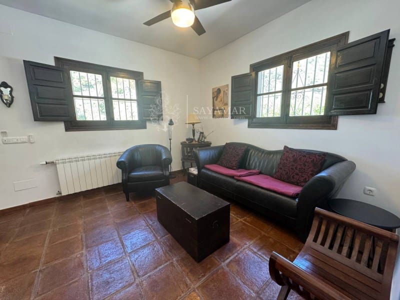 3 sypialnia Willa na sprzedaż w Sayalonga z basenem - 495 000 € (Ref: 8940538)