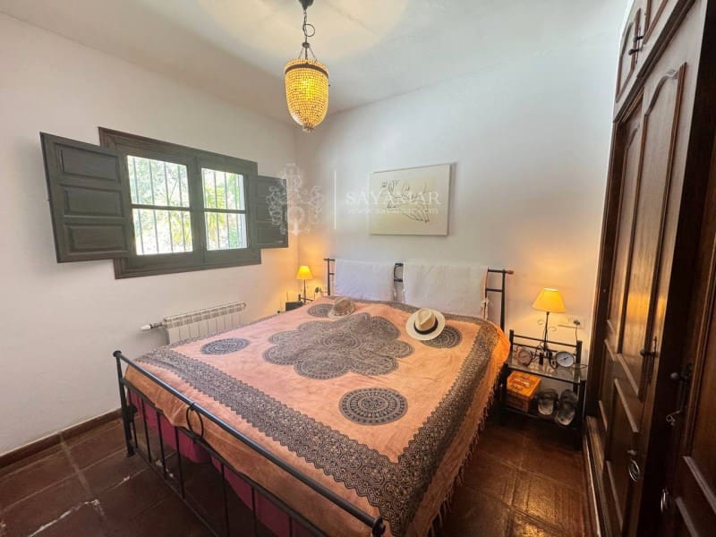 3 sypialnia Willa na sprzedaż w Sayalonga z basenem - 495 000 € (Ref: 8940538)