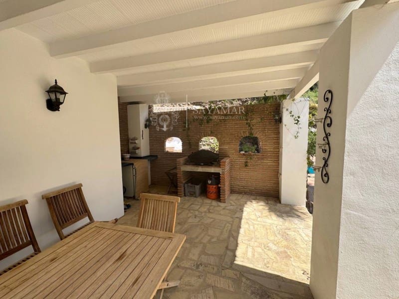 3 sypialnia Willa na sprzedaż w Sayalonga z basenem - 495 000 € (Ref: 8940538)