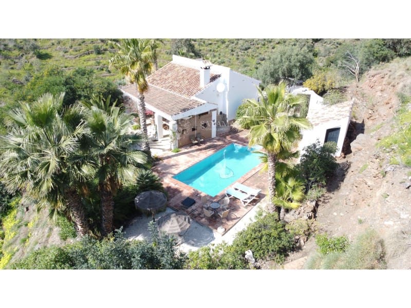 3 sypialnia Willa na sprzedaż w Sayalonga z basenem - 495 000 € (Ref: 8940538)