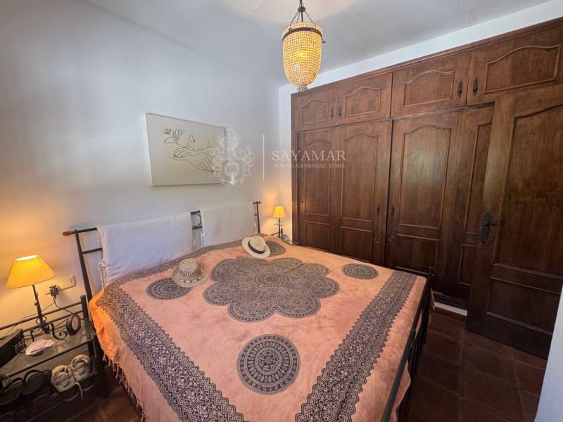 3 sypialnia Willa na sprzedaż w Sayalonga z basenem - 495 000 € (Ref: 8940538)