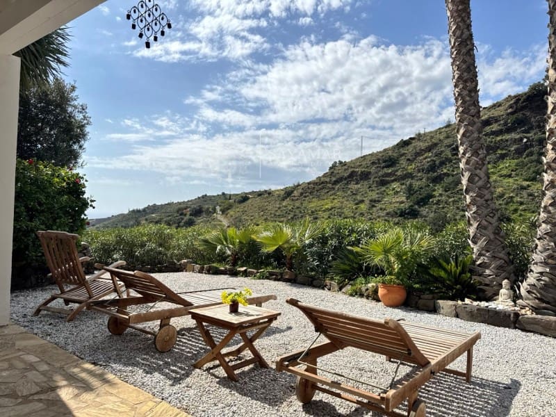 3 sypialnia Willa na sprzedaż w Sayalonga z basenem - 495 000 € (Ref: 8940538)