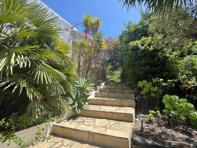 3 sypialnia Willa na sprzedaż w Sayalonga z basenem - 495 000 € (Ref: 8940538)