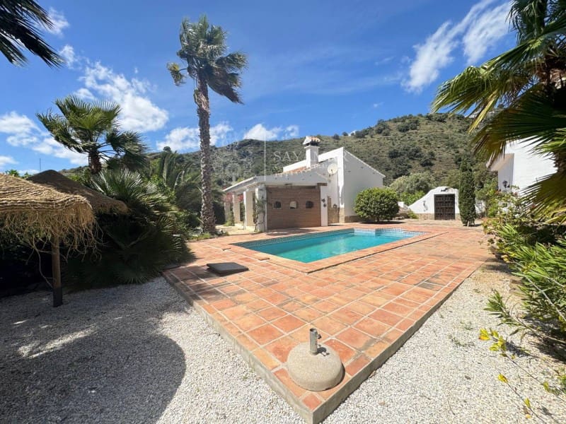 3 sypialnia Willa na sprzedaż w Sayalonga z basenem - 495 000 € (Ref: 8940538)