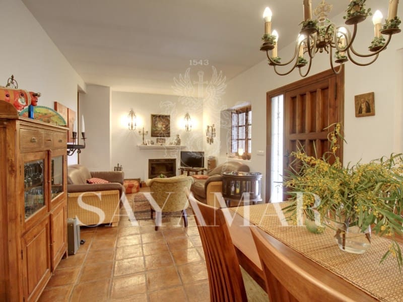 3 slaapkamer Villa te koop in Sayalonga met zwembad - € 495.000 (Ref: 8940538)