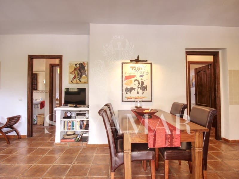 3 slaapkamer Villa te koop in Sayalonga met zwembad - € 495.000 (Ref: 8940538)