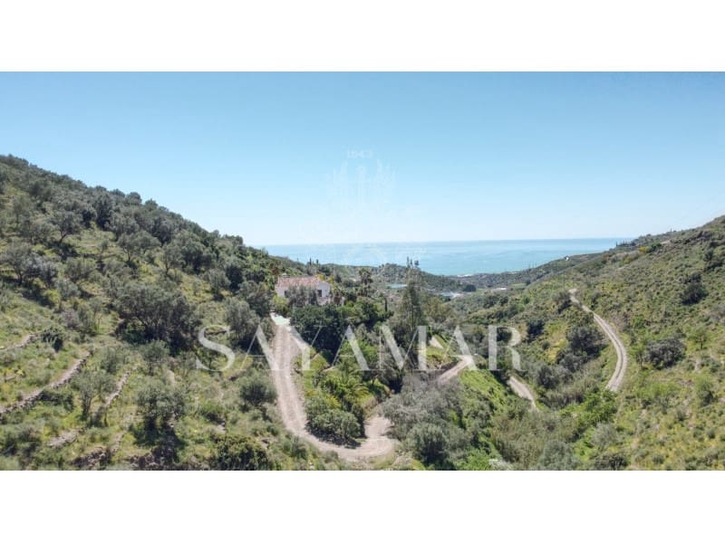 3 slaapkamer Villa te koop in Sayalonga met zwembad - € 495.000 (Ref: 8940538)