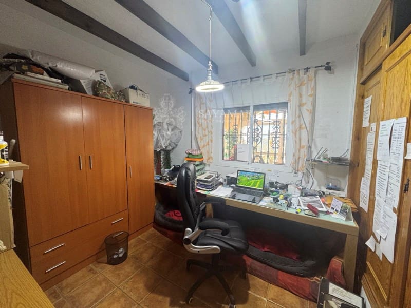 4 slaapkamer Villa te koop in Sayalonga - € 540.000 (Ref: 8944232)