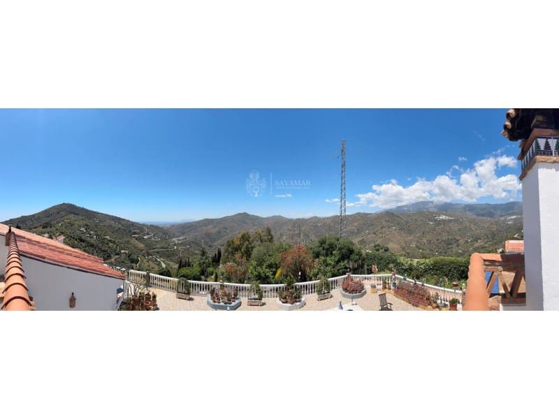 4 slaapkamer Villa te koop in Sayalonga - € 540.000 (Ref: 8944232)