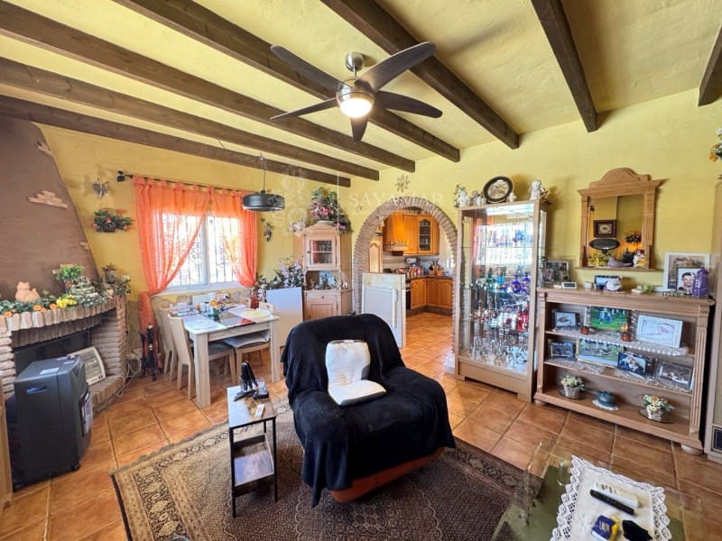 4 slaapkamer Villa te koop in Sayalonga - € 540.000 (Ref: 8944232)