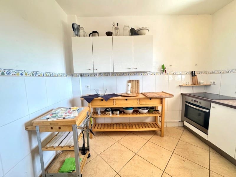 5 bedroom Villa for sale in Arenas with pool - € 400,000 (Ref: 8951544)