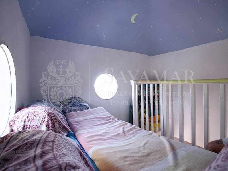 2 soveværelse Villa til salg i Sayalonga - € 290.000 (Ref: 8979696)