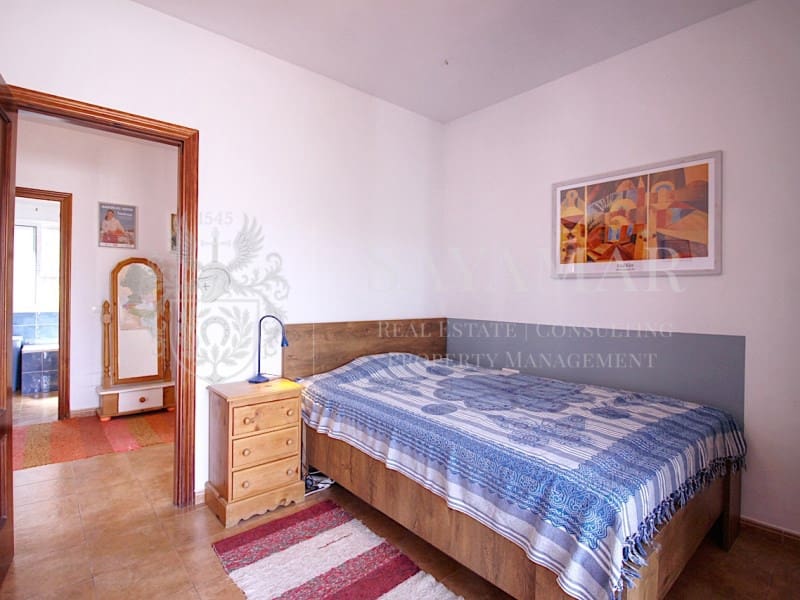 2 soveværelse Villa til salg i Sayalonga - € 290.000 (Ref: 8979696)