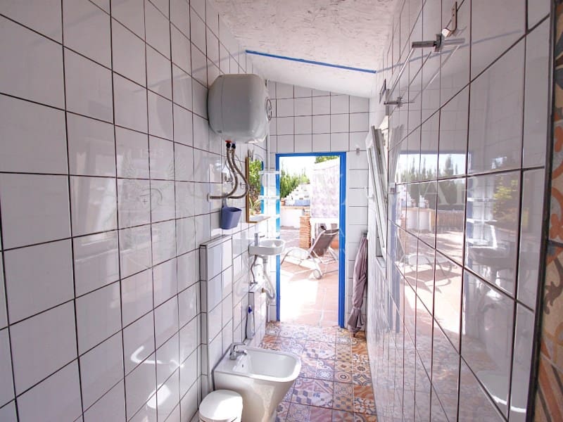 2 soveværelse Villa til salg i Sayalonga - € 290.000 (Ref: 8979696)