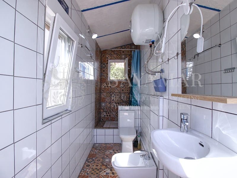 2 soveværelse Villa til salg i Sayalonga - € 290.000 (Ref: 8979696)