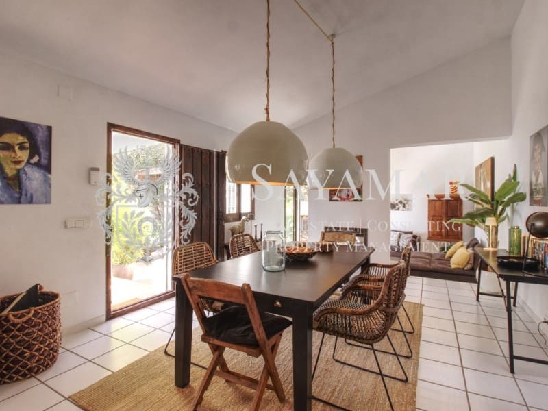 4 sovrum Villa till salu i Sayalonga med pool - 798 000 € (Ref: 9294460)