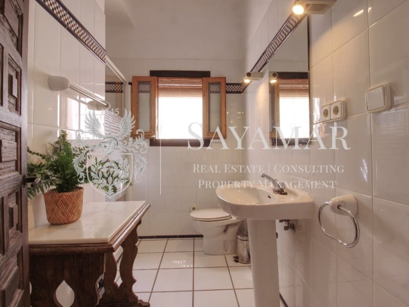 4 sovrum Villa till salu i Sayalonga med pool - 798 000 € (Ref: 9294460)