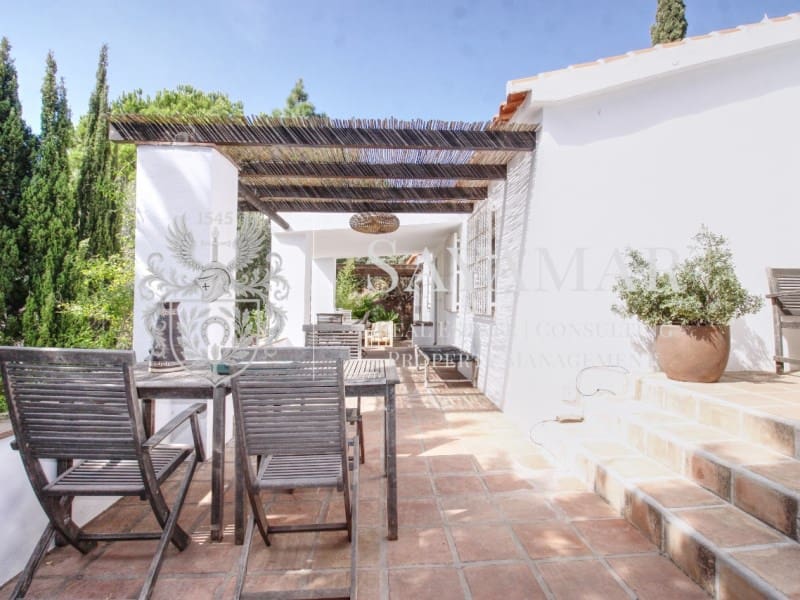 4 sovrum Villa till salu i Sayalonga med pool - 798 000 € (Ref: 9294460)