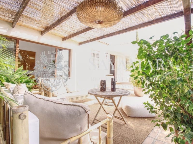 4 sovrum Villa till salu i Sayalonga med pool - 798 000 € (Ref: 9294460)