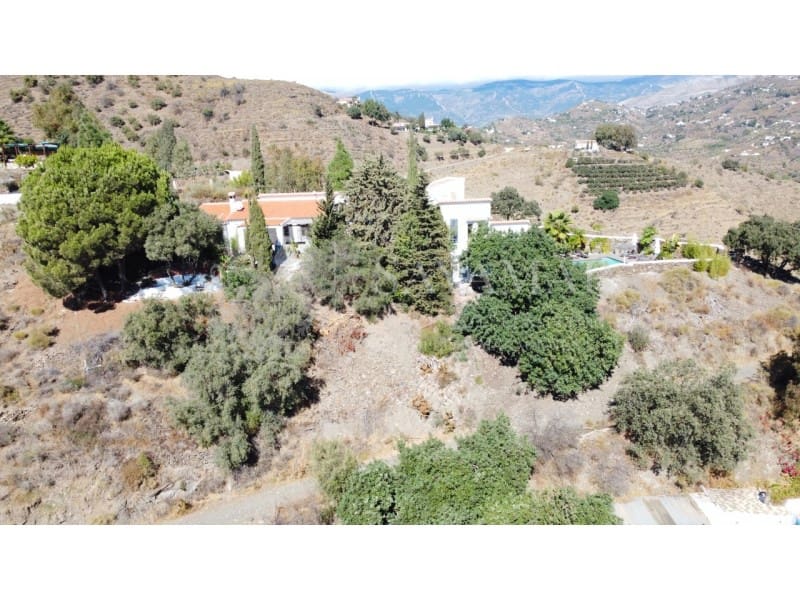 4 sovrum Villa till salu i Sayalonga med pool - 798 000 € (Ref: 9294460)