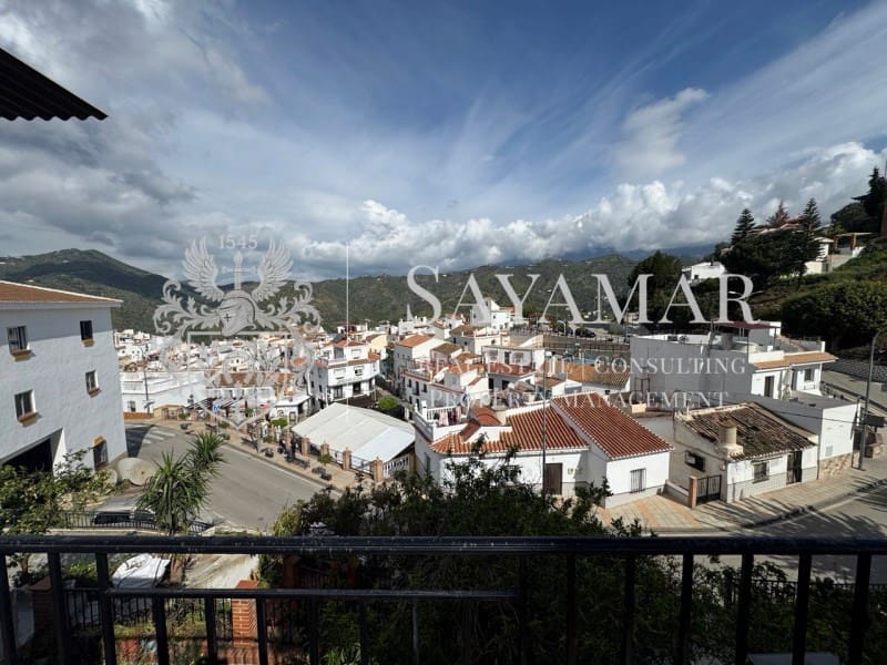 3 slaapkamer Huis te koop in Sayalonga - € 90.000 (Ref: 9296771)