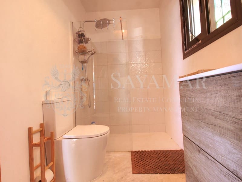 2 soveværelse Villa til salg i Sayalonga - € 499.000 (Ref: 9375427)