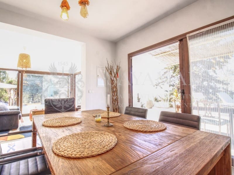 2 soveværelse Villa til salg i Sayalonga - € 499.000 (Ref: 9375427)