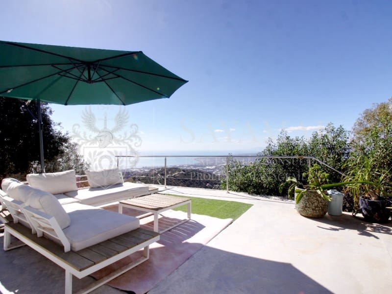 2 soveværelse Villa til salg i Sayalonga - € 499.000 (Ref: 9375427)