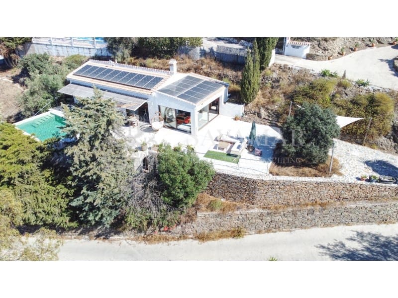 2 soveværelse Villa til salg i Sayalonga - € 499.000 (Ref: 9375427)