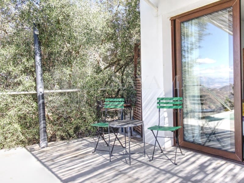 2 soveværelse Villa til salg i Sayalonga - € 499.000 (Ref: 9375427)