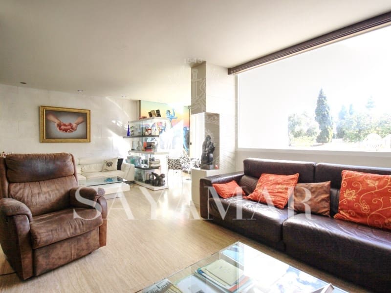 4 bedroom Townhouse for sale in Torre del Mar with pool garage - € 565,000 (Ref: 9521643)