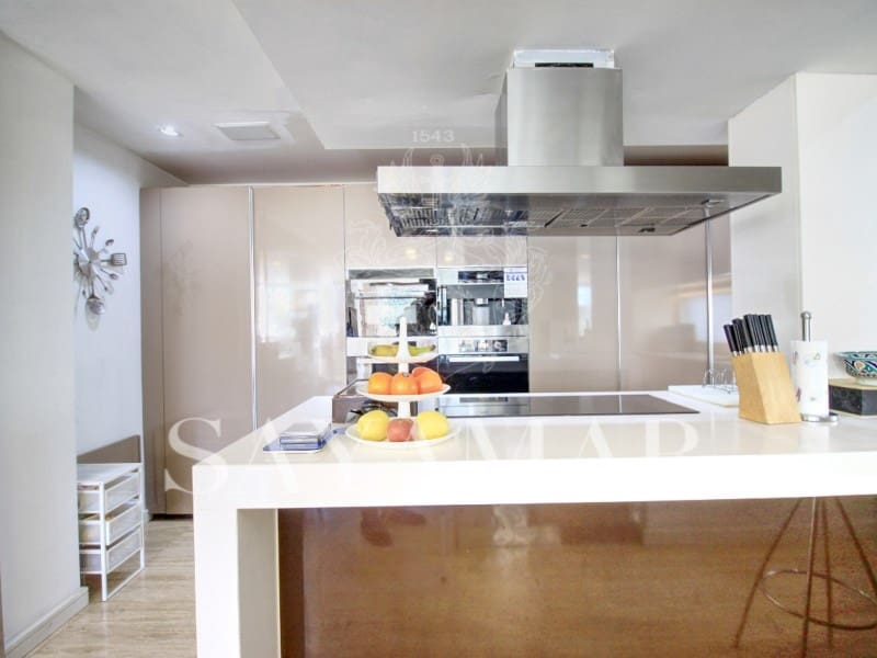 4 bedroom Townhouse for sale in Torre del Mar with pool garage - € 565,000 (Ref: 9521643)