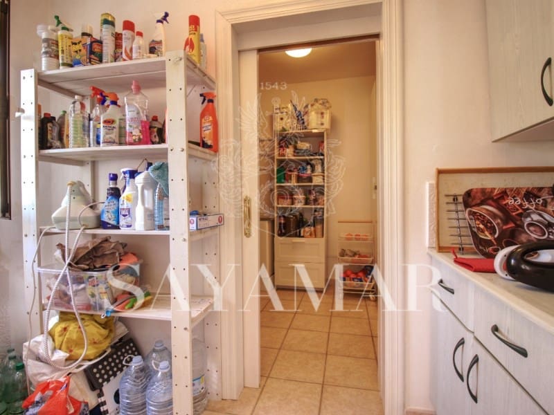 3 bedroom Villa for sale in Arenas with garage - € 715,000 (Ref: 9820332)