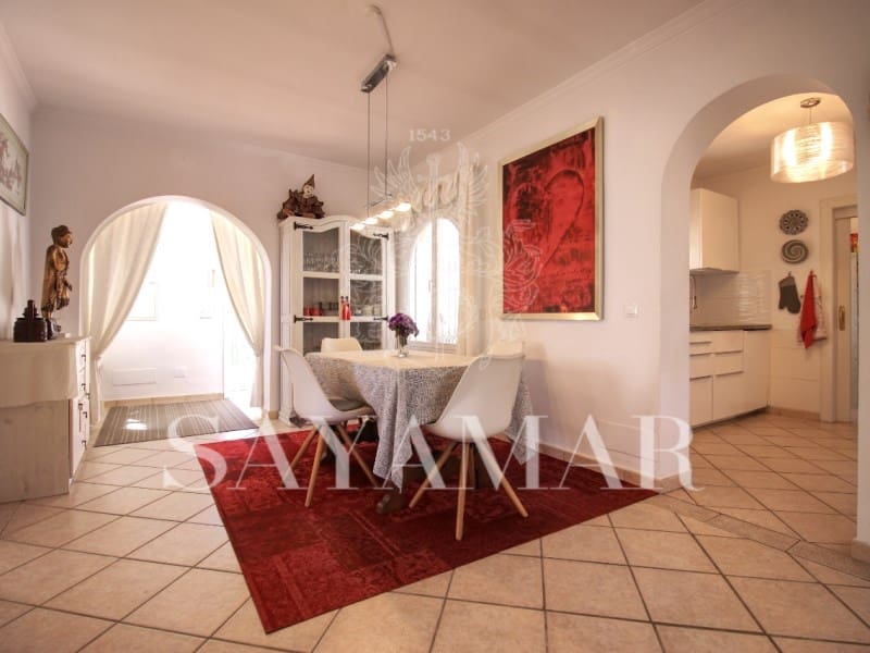 3 bedroom Villa for sale in Arenas with garage - € 715,000 (Ref: 9820332)