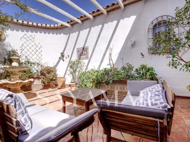 3 bedroom Villa for sale in Arenas with garage - € 715,000 (Ref: 9820332)