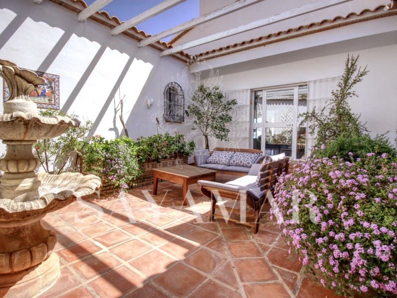 3 bedroom Villa for sale in Arenas with garage - € 715,000 (Ref: 9820332)