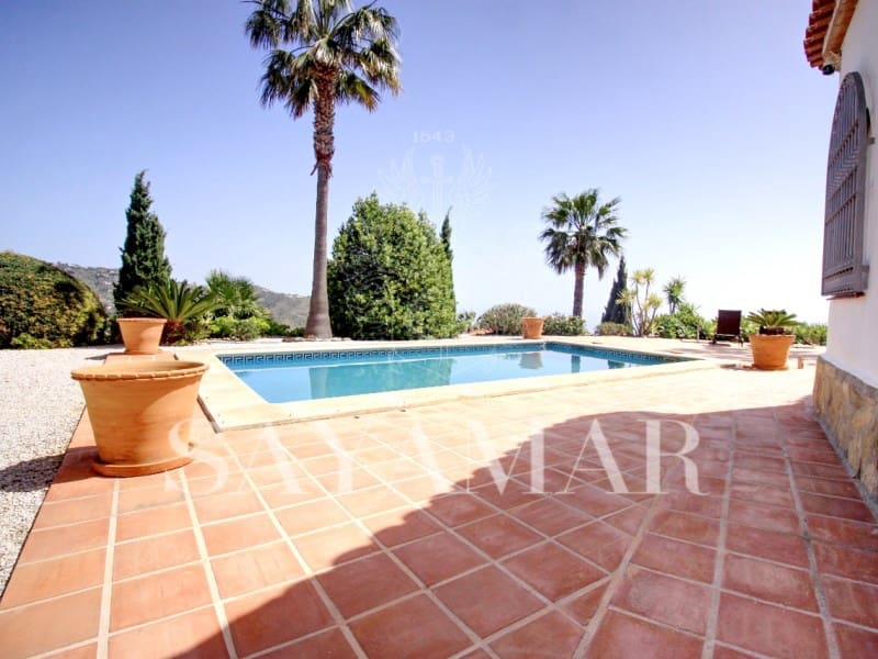 3 bedroom Villa for sale in Arenas with garage - € 715,000 (Ref: 9820332)