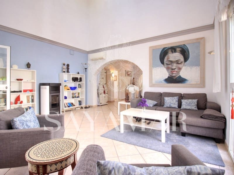 3 bedroom Villa for sale in Arenas with garage - € 715,000 (Ref: 9820332)